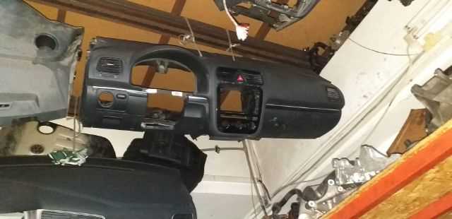 Volkswagen Crakko 2008-2011 Çıkma Yedek Torpito